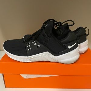 Nike metcon woman shoes 7.5